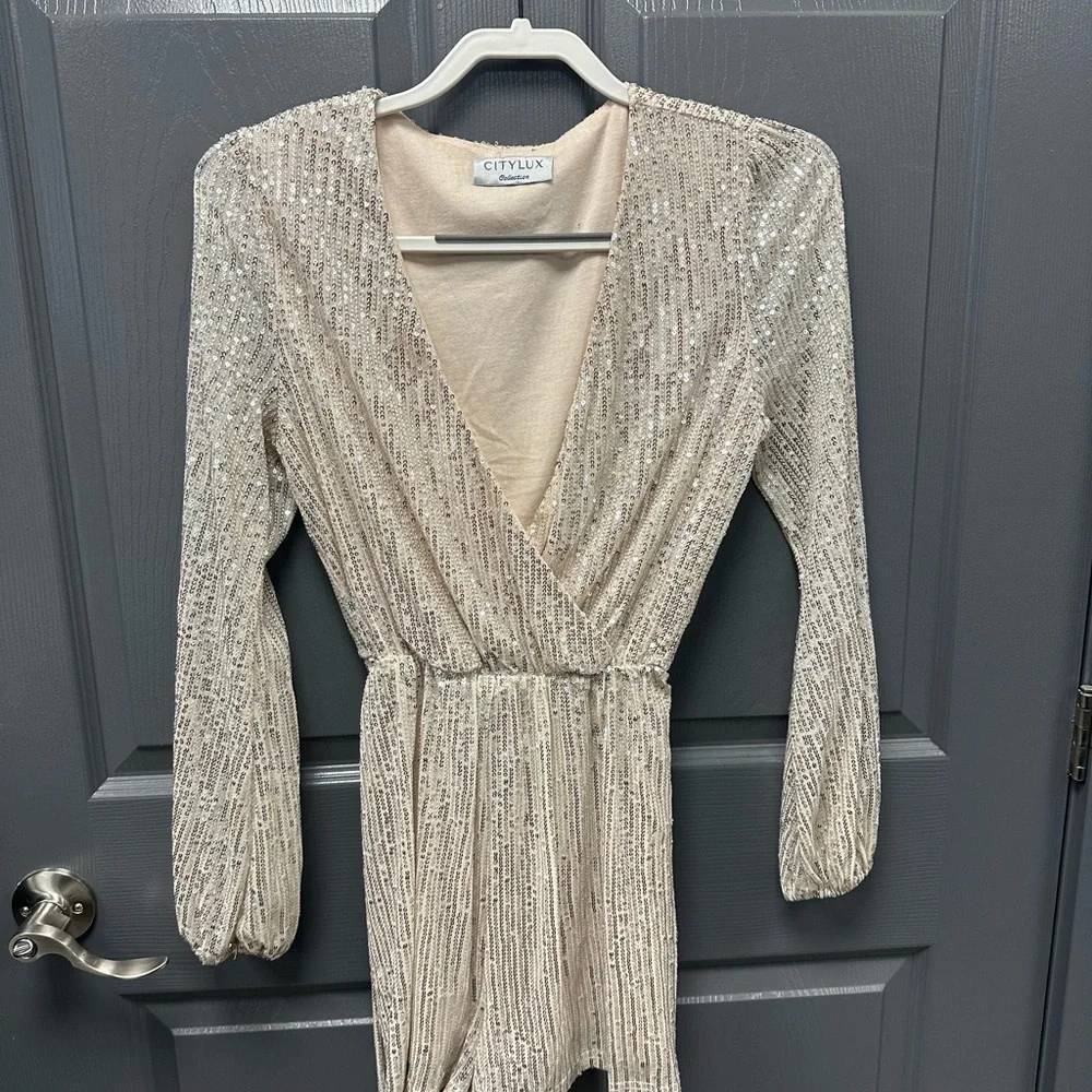 City Lux Sequin Romper. Size small. Never worn. Silver rosy gold sequins. - Picture 3 of 5
